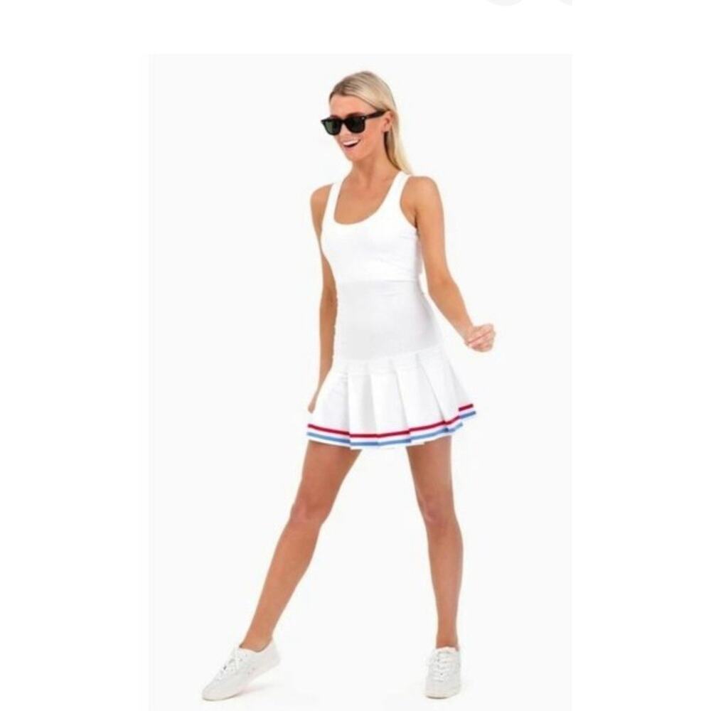 Boast Women's White Athletic Tennis Dress Pleated Skirt Shelf Bra S EUC 224079